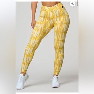Leggins worn once !! Super cute for the gym